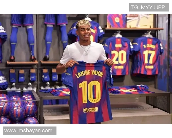 从球星足球球衣号码看他们的传奇故事与荣耀传承 从球星足球球衣号码看他们的传奇故事与荣耀传承