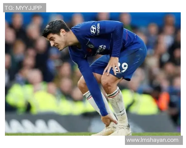 聚焦足球巨星背后的父亲故事探索亲情如何塑造绿茵传奇 聚焦足球巨星背后的父亲故事探索亲情如何塑造绿茵传奇